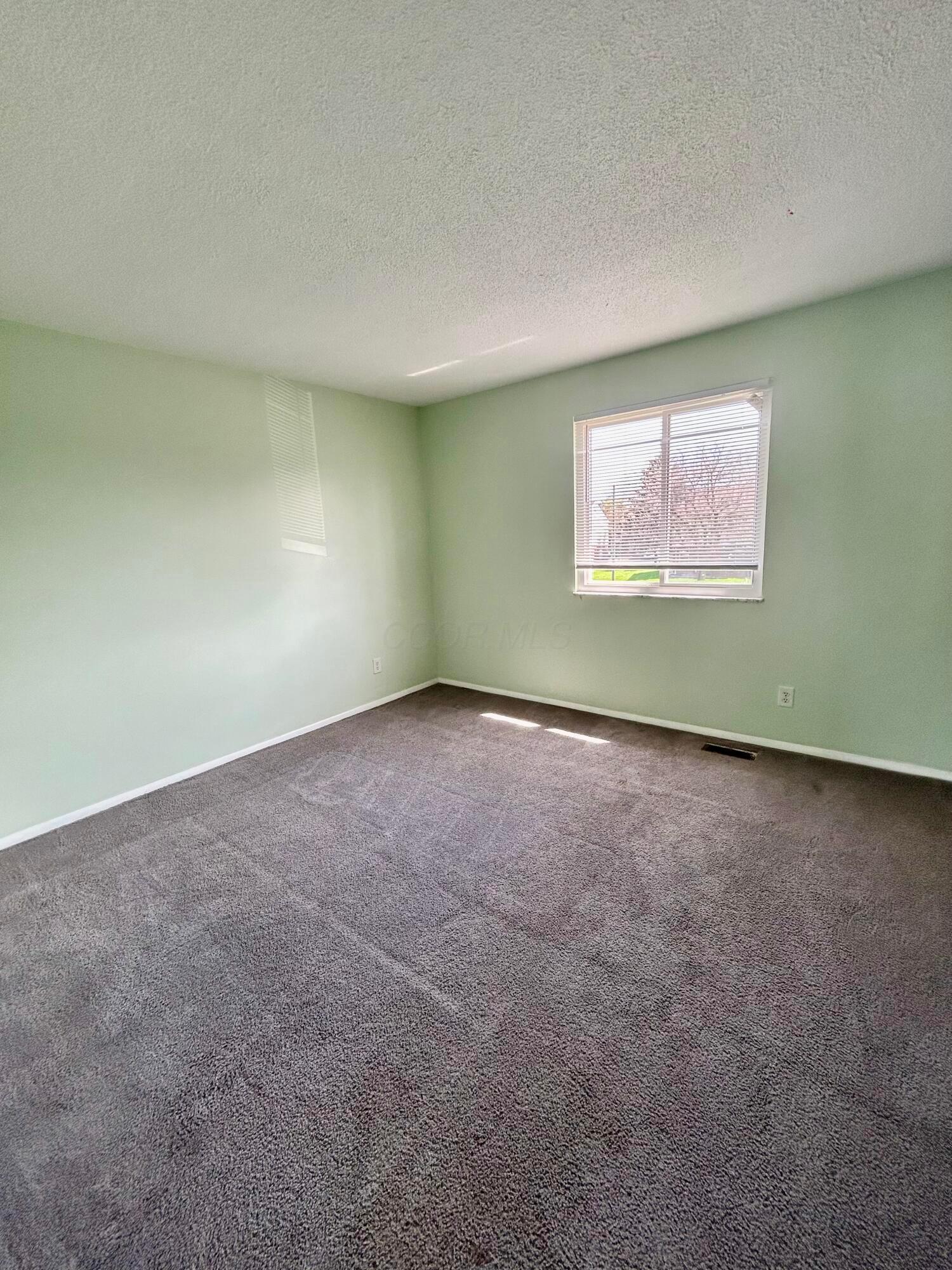 5714 Kendrick Drive, Galloway, Ohio image 11