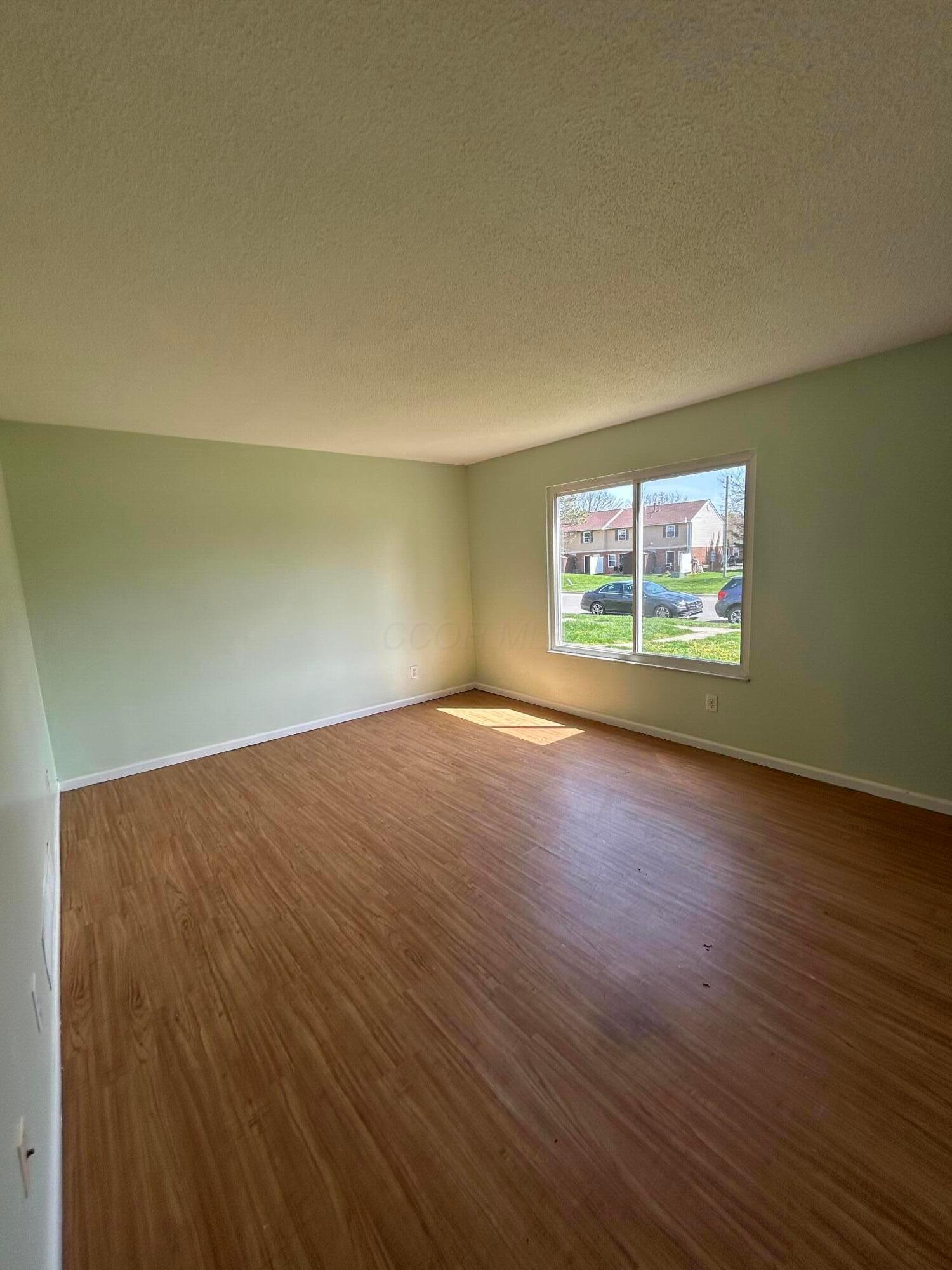 5714 Kendrick Drive, Galloway, Ohio image 3