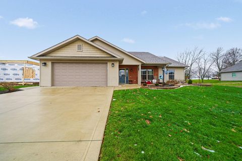 Photo of 148 Kincora Drive, Bucyrus, OH 44820 (MLS # 225045432)