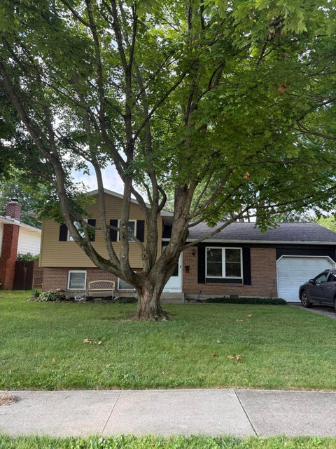 Photo of 2627 Scott Court, Grove City, OH 43123 (MLS # 226029187)