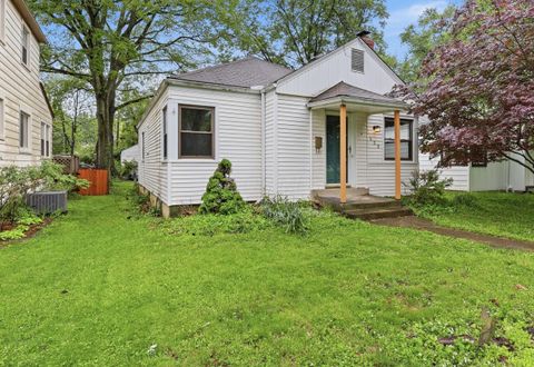 Photo of 529 E Como Avenue, Columbus, OH 43202 (MLS # 226014846)