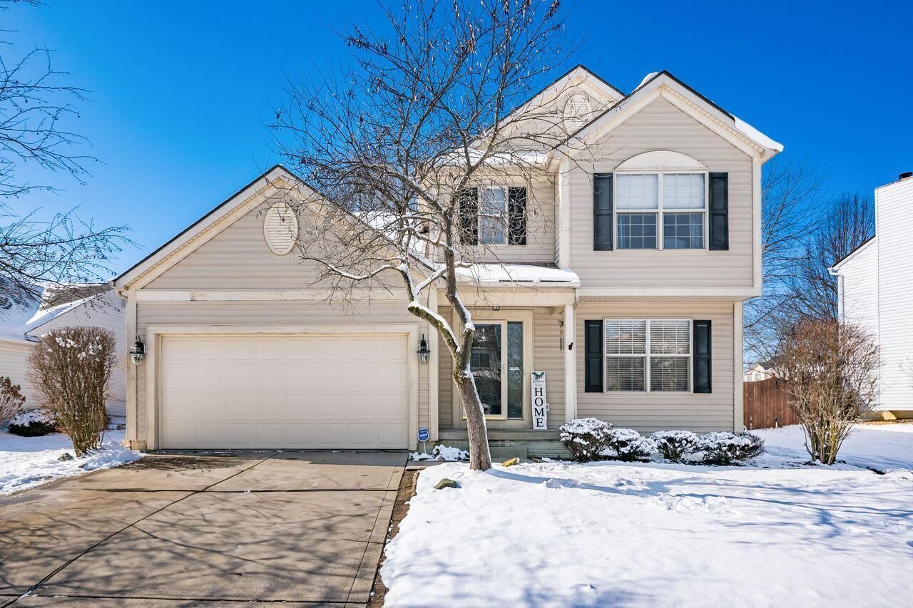414 Sandmar Court, Pataskala, Ohio image 1