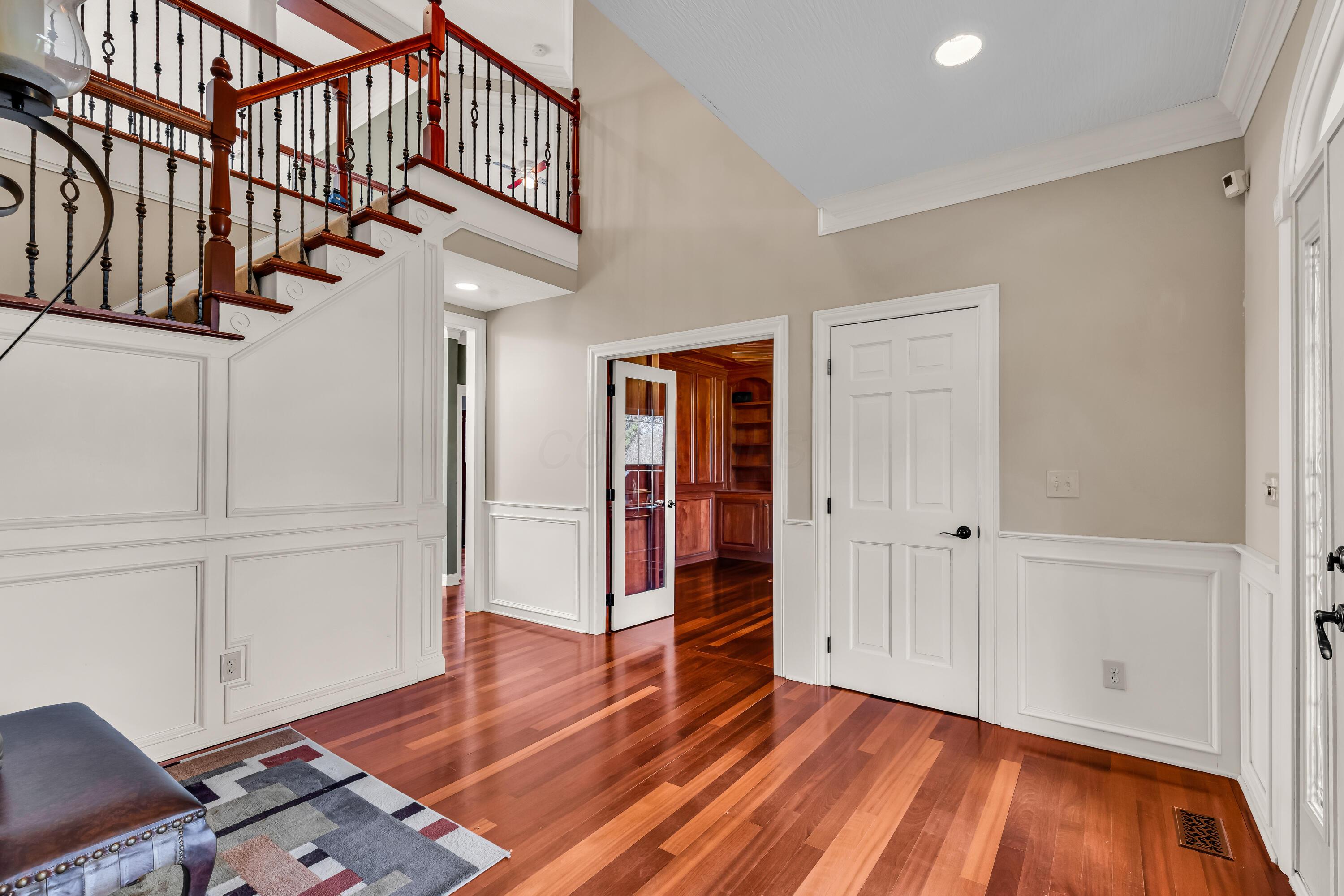 7040 Africa Road, Galena, Ohio image 10