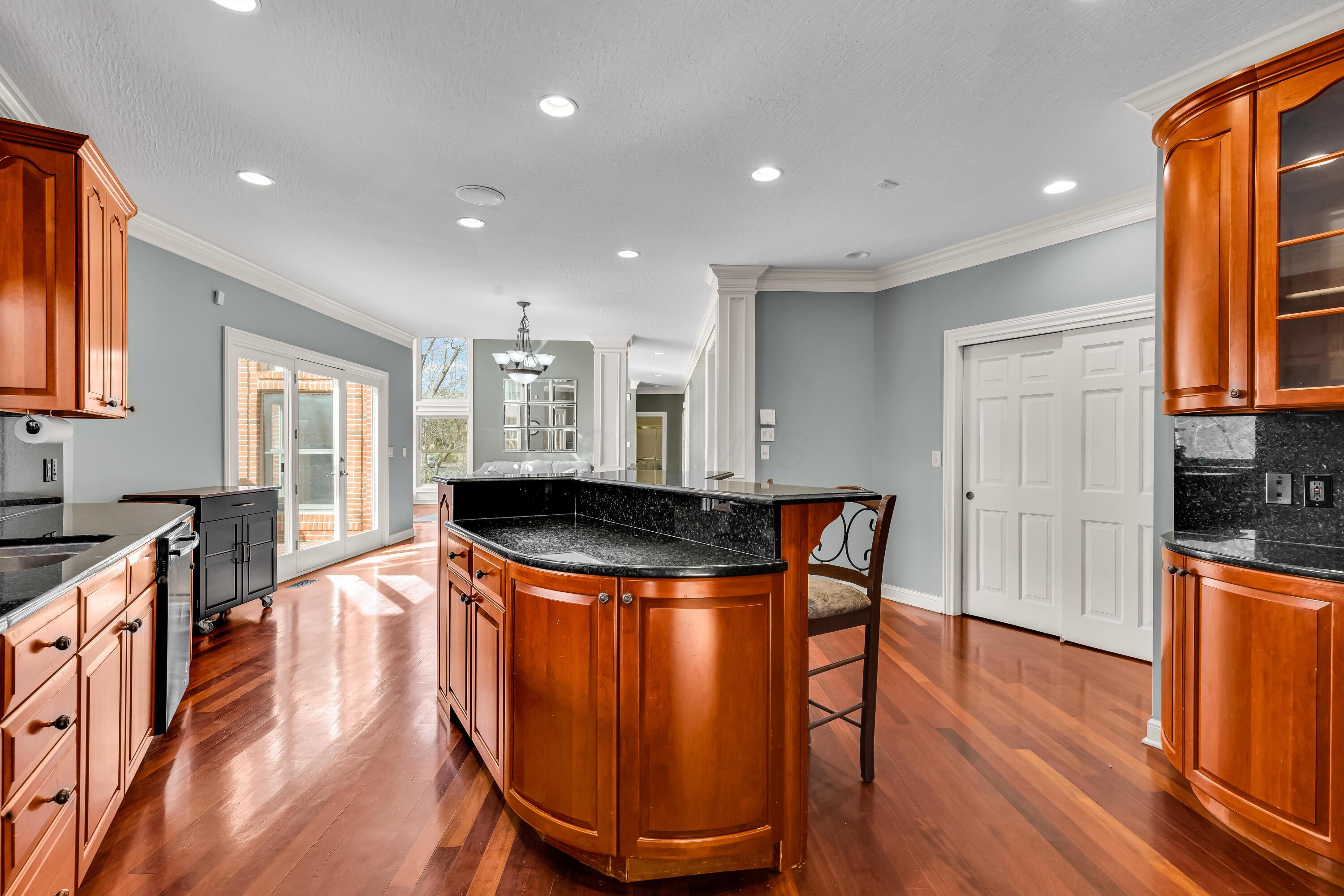 7040 Africa Road, Galena, Ohio image 24