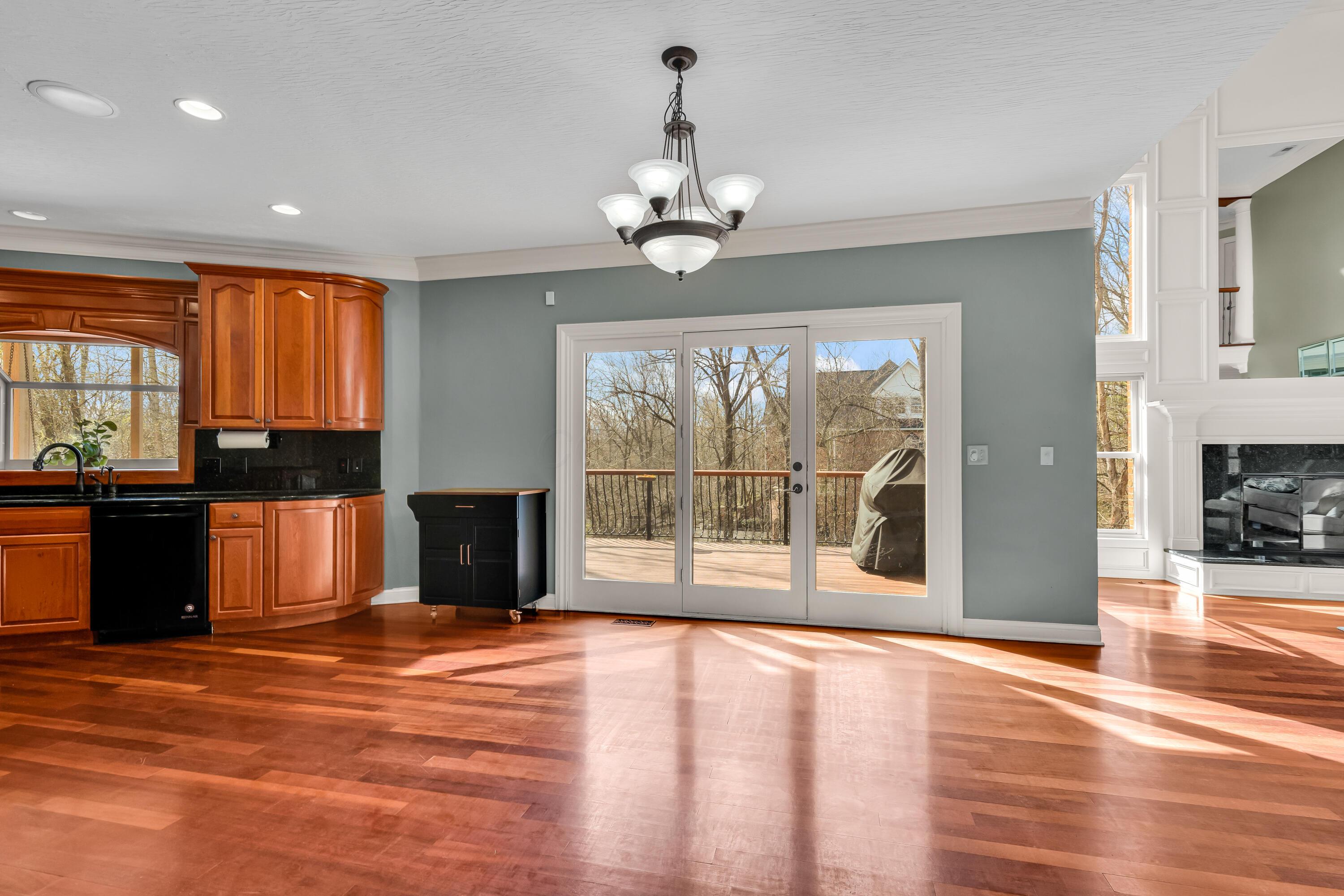 7040 Africa Road, Galena, Ohio image 28