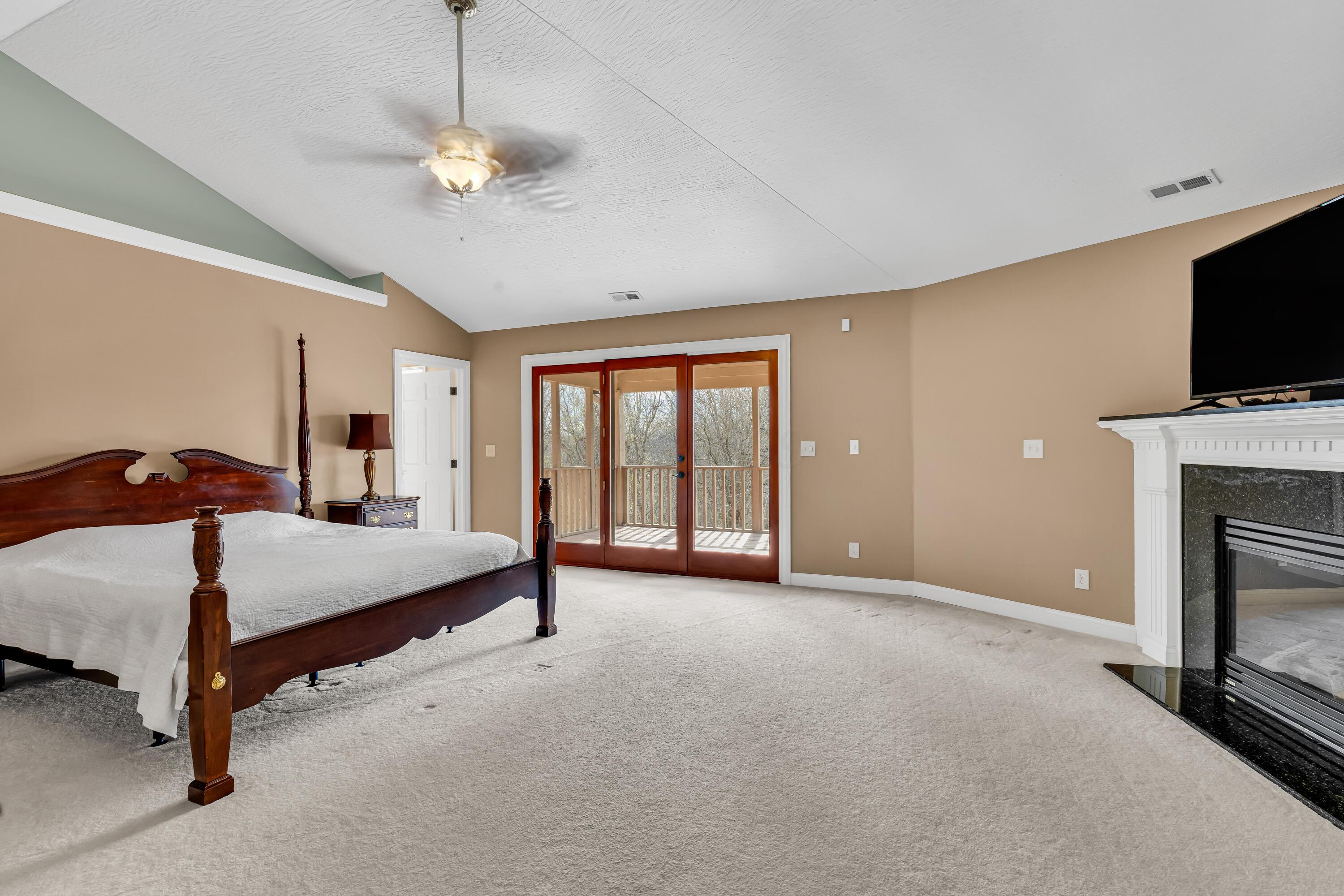 7040 Africa Road, Galena, Ohio image 45