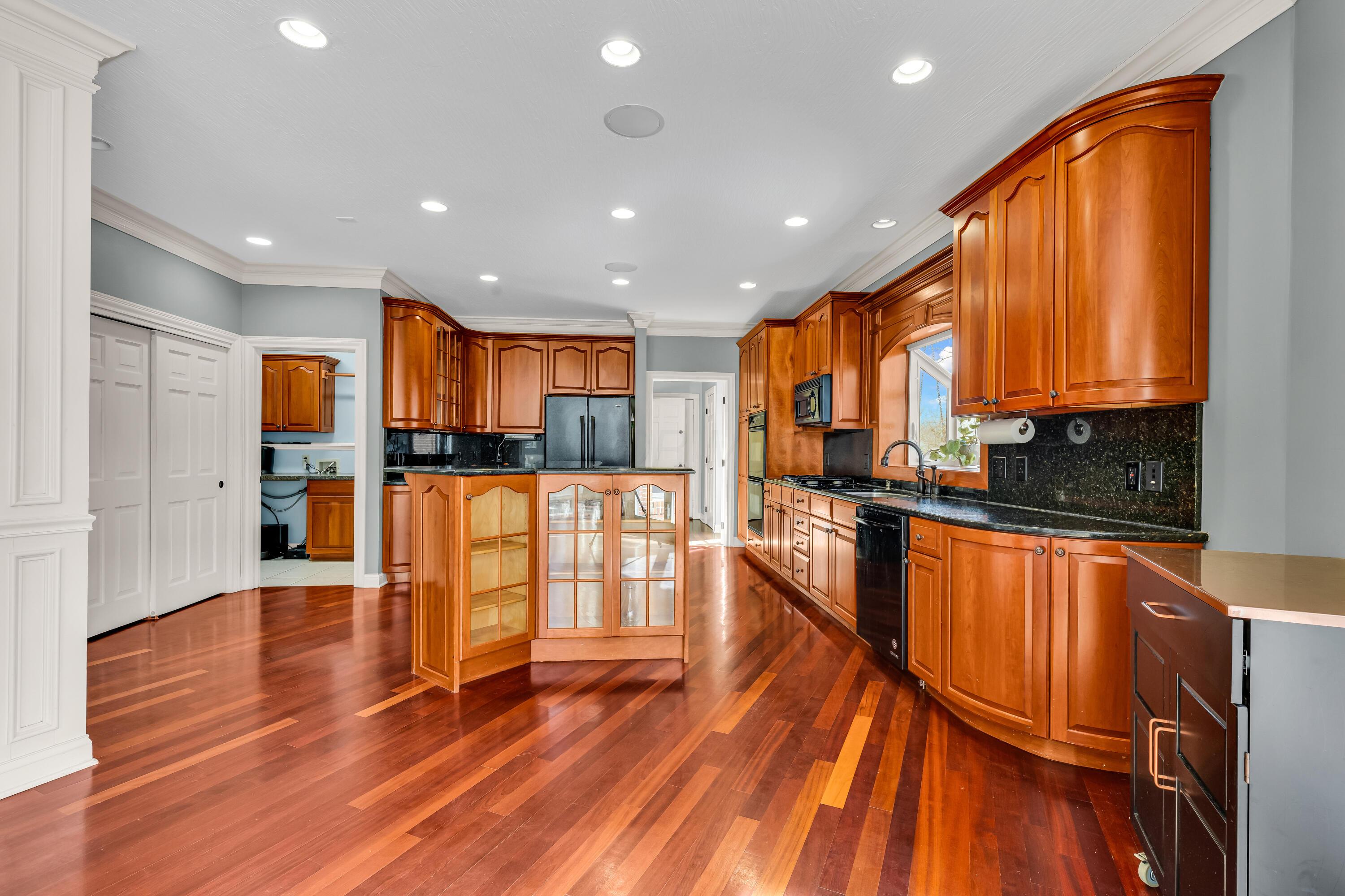 7040 Africa Road, Galena, Ohio image 26