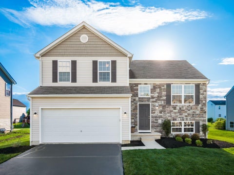 Homes For Sale - 2348 Trophy Drive<br/> Marysville, OH 43040