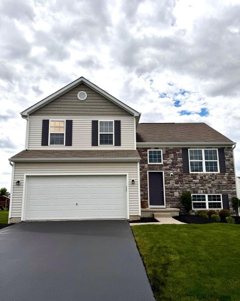 Photo of 2348 Trophy Drive, Marysville, OH 43040 (MLS # 226017131)