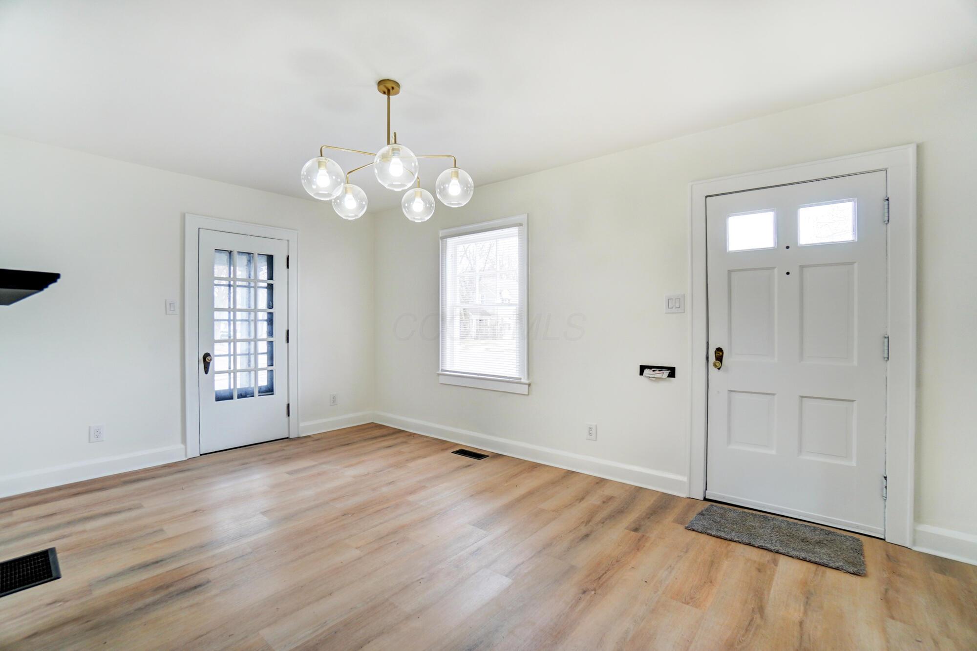 501 S Clairmont Avenue, Springfield, Ohio image 4