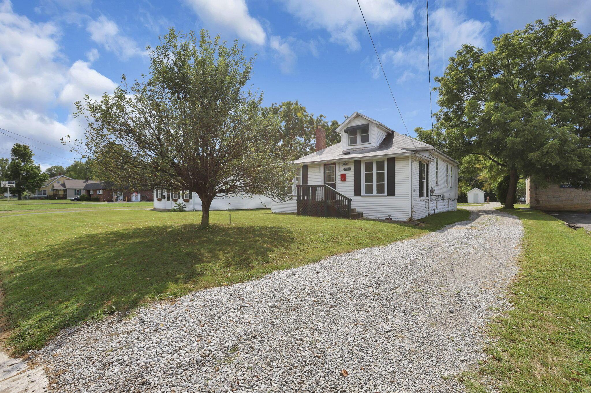 91 Robinwood Avenue