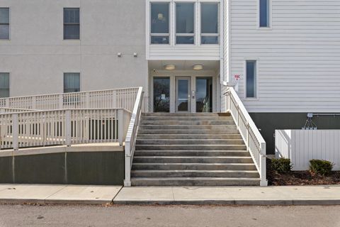 Tiny photo for 5211 Highpointe Lakes Drive 7402 #7402, Westerville, OH 43081 (MLS # 226000627)