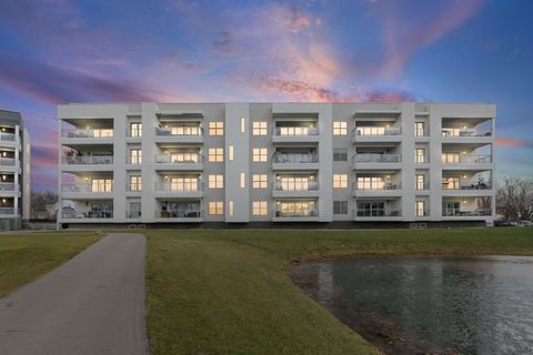 Tiny photo for 5211 Highpointe Lakes Drive 7402 #7402, Westerville, OH 43081 (MLS # 226000627)