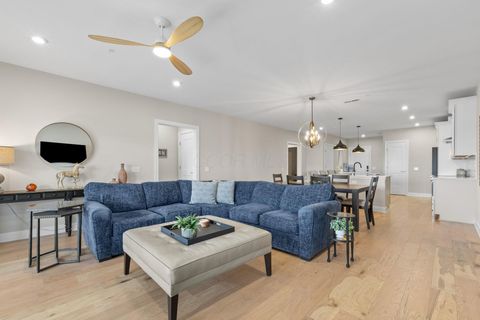 Tiny photo for 5211 Highpointe Lakes Drive 7402 #7402, Westerville, OH 43081 (MLS # 226000627)