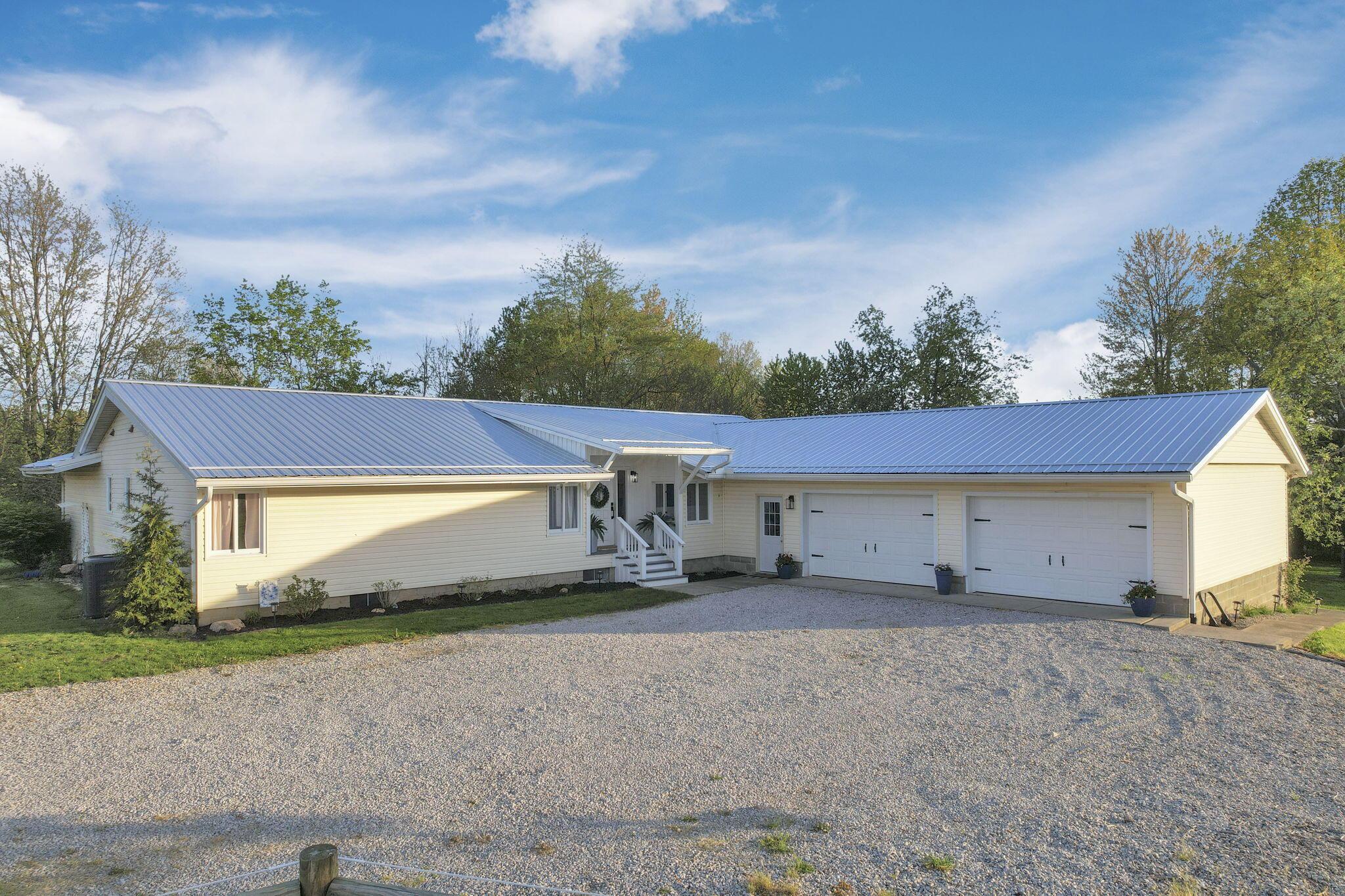 6495 Julian Road, Amanda, Ohio image 1