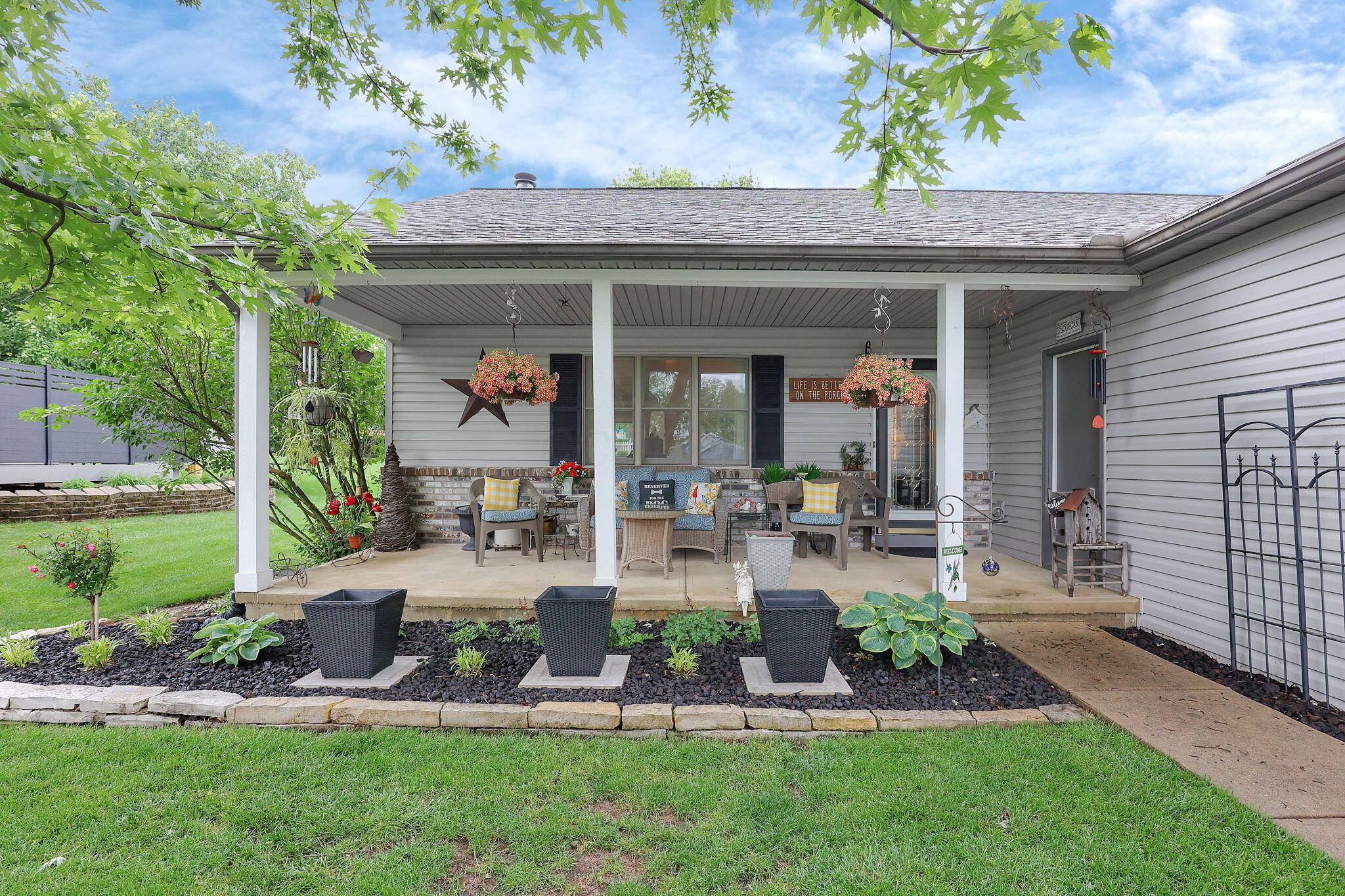 2185 Sequoya Trail