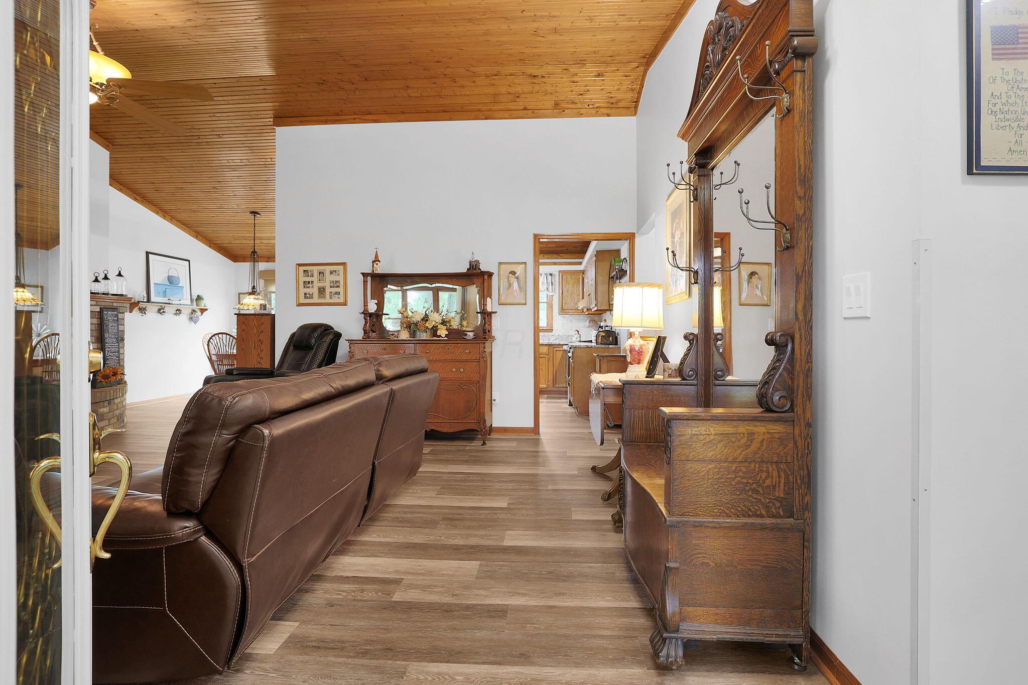 2185 Sequoya Trail