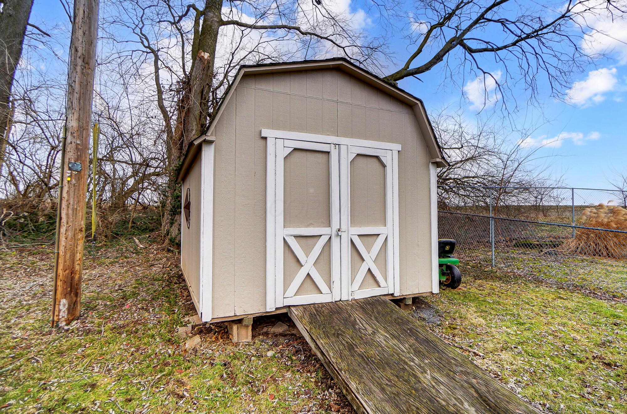1503 Beach Drive, Medway, Ohio image 37