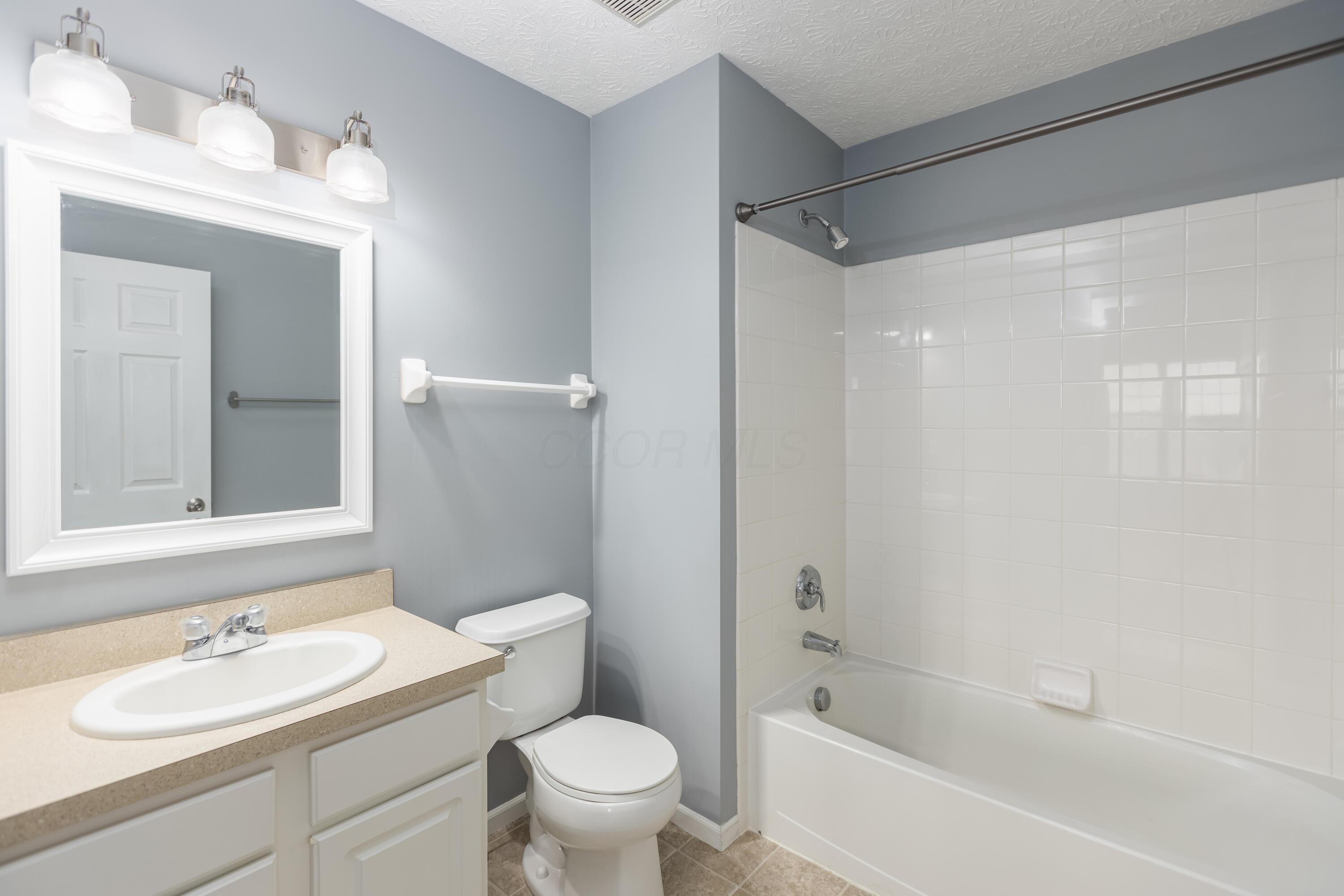 6019 Canyon Creek Drive #205, Dublin, Ohio image 12