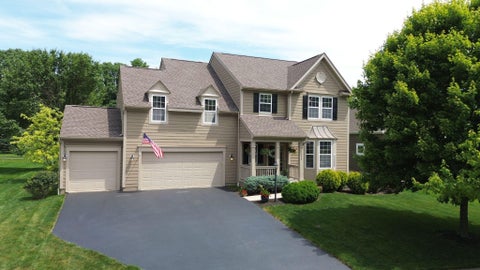 Photo of 7355 Upper Cambridge Way, Westerville, OH 43082 (MLS # 226022330)