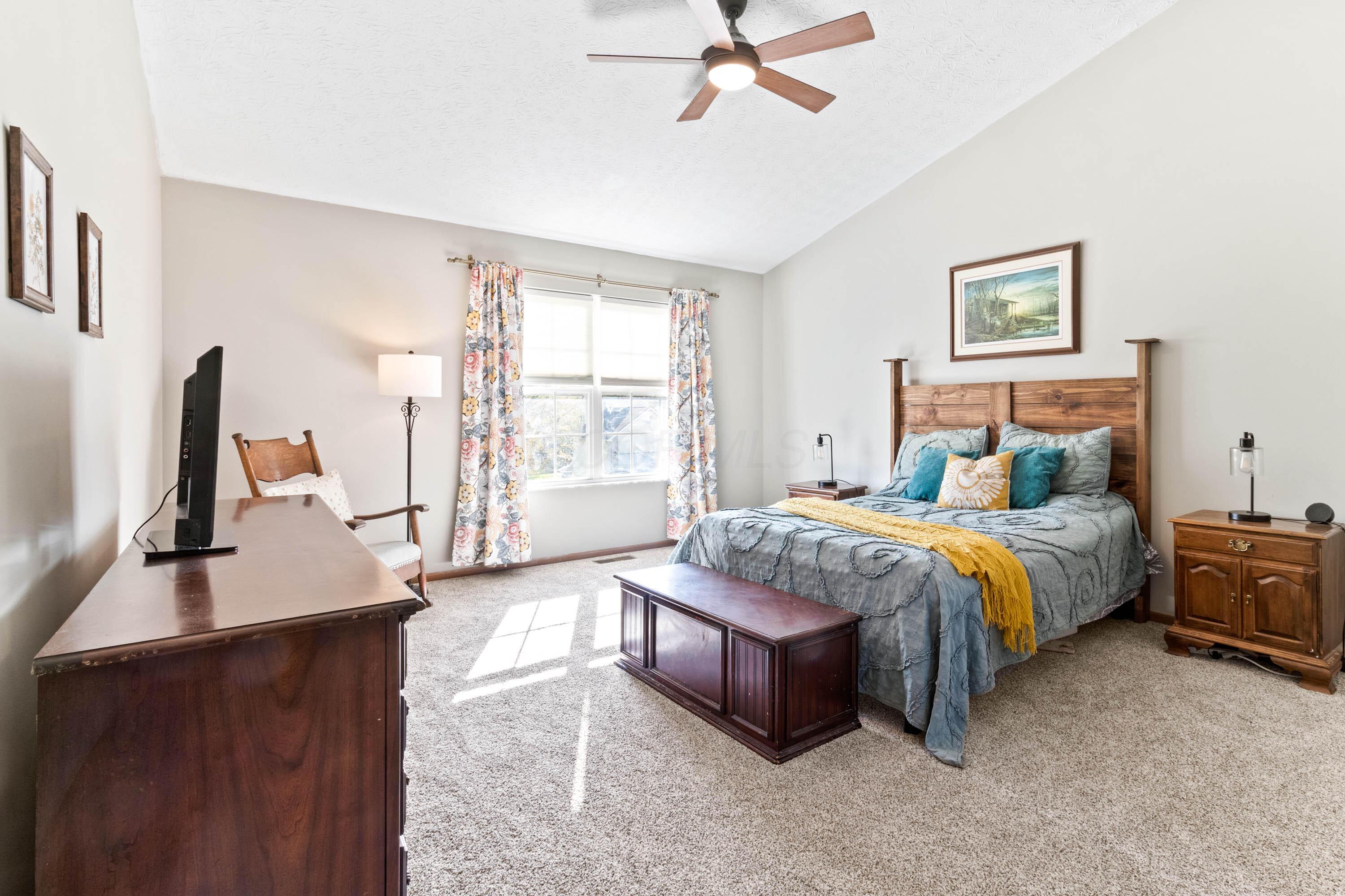 231 Isaac Tharp Street, Pataskala, Ohio image 17