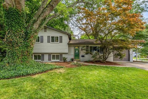 Photo of 295 Allview Road, Westerville, OH 43081 (MLS # 226023701)