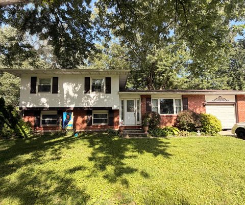 Photo of 430 Xavier Street, Columbus, OH 43230 (MLS # 226024518)