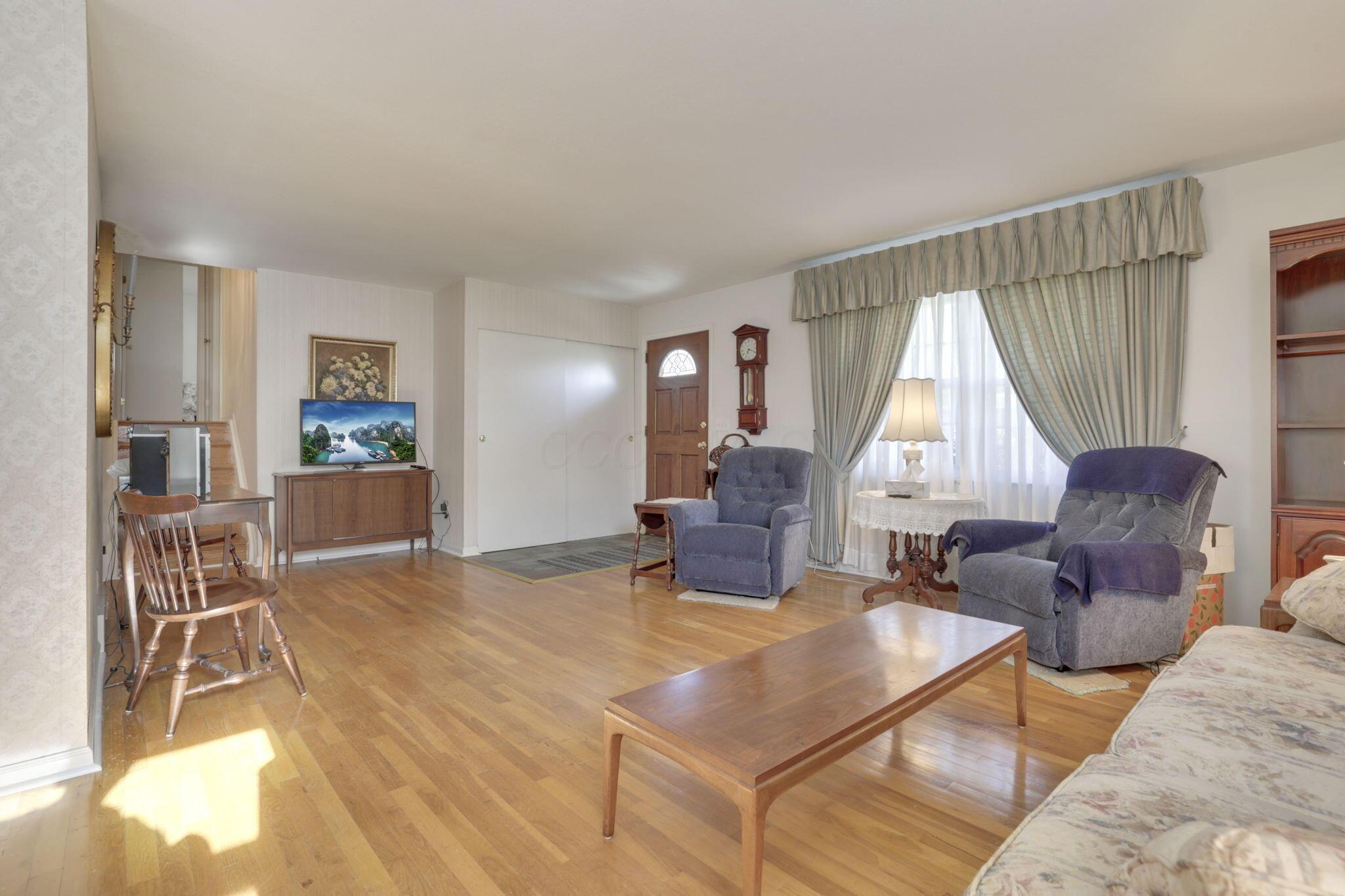 6693 Red Coach Lane, Reynoldsburg, Ohio image 9