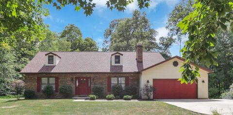 Photo of 193 Challedon Circle SW, Pataskala, OH 43062 (MLS # 225033108)
