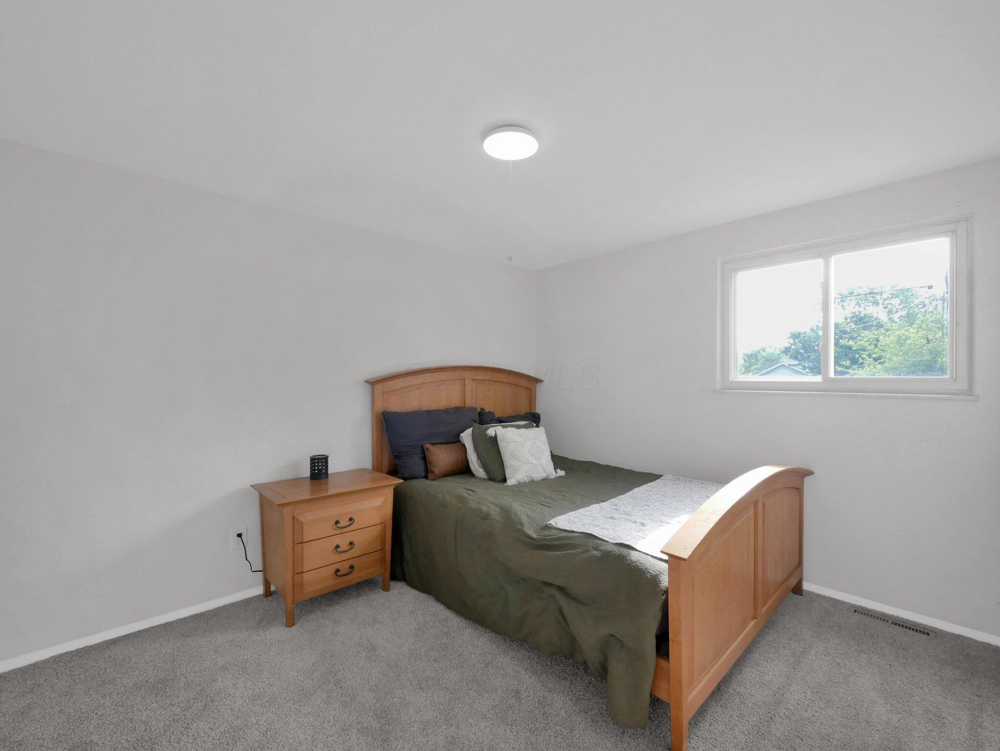 4702 Edinburgh Lane, Columbus, Ohio image 12