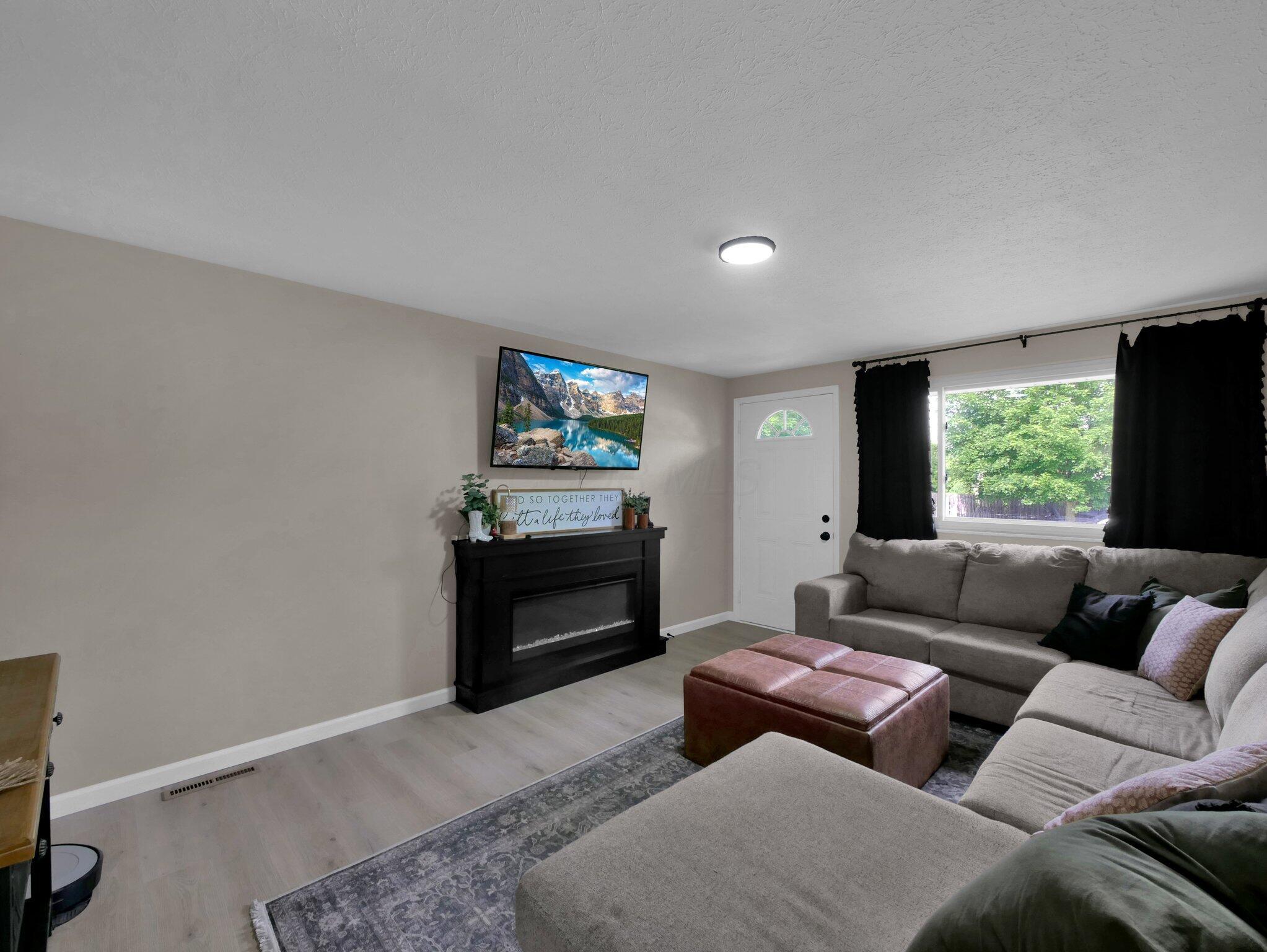 4702 Edinburgh Lane, Columbus, Ohio image 7