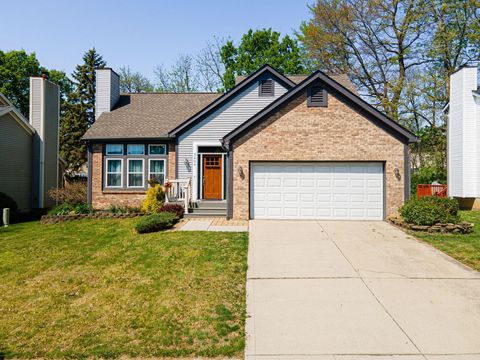 Photo of 3209 Bellerive Drive, Pickerington, OH 43147 (MLS # 226013639)