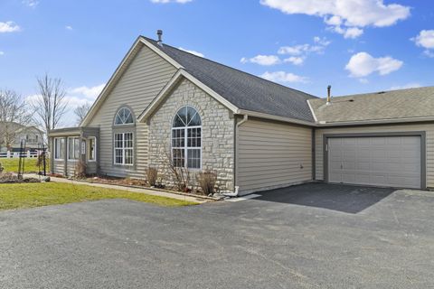 Photo of 5607 Brickstone Place, Hilliard, OH 43026 (MLS # 225042877)