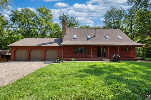Photo of 7626 White Chapel Road SE, Newark, OH 43056 (MLS # 226034487)