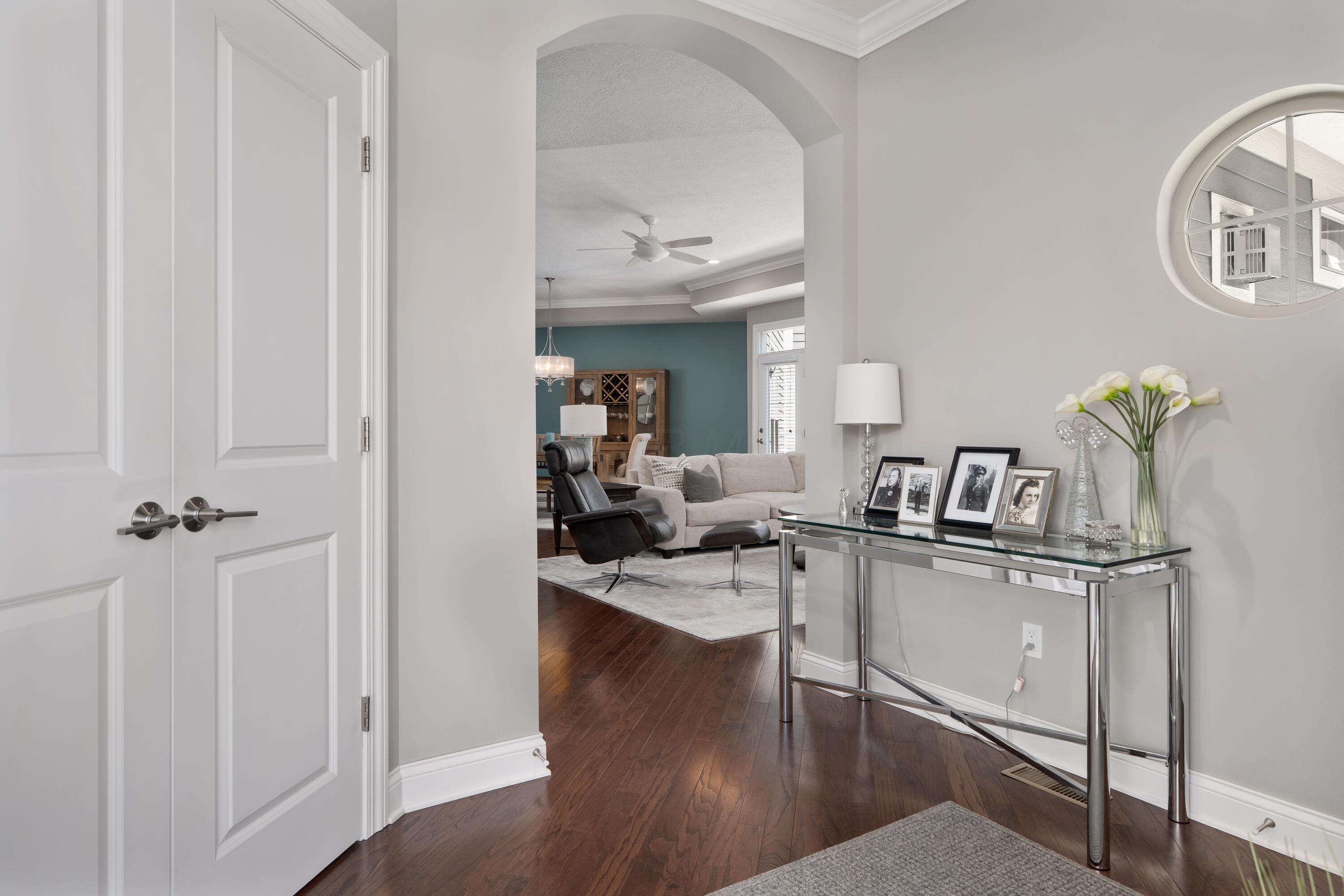 3832 Southbury Drive