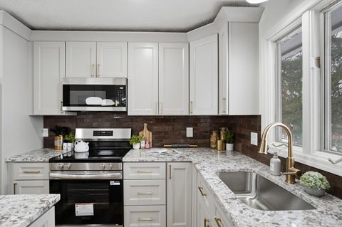 Tiny photo for 961 E College Avenue, Westerville, OH 43081 (MLS # 226003290)