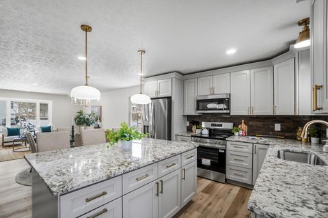 Tiny photo for 961 E College Avenue, Westerville, OH 43081 (MLS # 226003290)