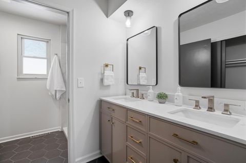 Tiny photo for 961 E College Avenue, Westerville, OH 43081 (MLS # 226003290)