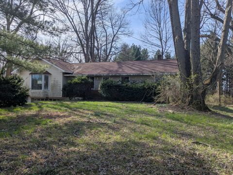 Photo of 5031 W National Road, Springfield, OH 45504 (MLS # 226009170)