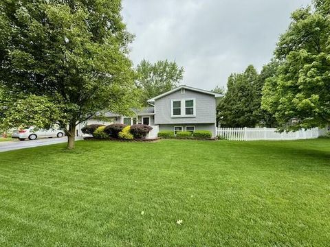 Photo of 622 Michael Avenue, Westerville, OH 43081 (MLS # 226017927)