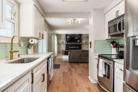 Tiny photo for 5570 Oldwynne Road, Hilliard, OH 43026 (MLS # 226003267)