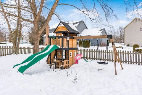 Tiny photo for 5570 Oldwynne Road, Hilliard, OH 43026 (MLS # 226003267)