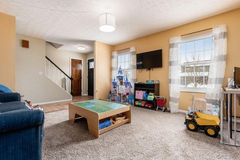 Tiny photo for 5570 Oldwynne Road, Hilliard, OH 43026 (MLS # 226003267)