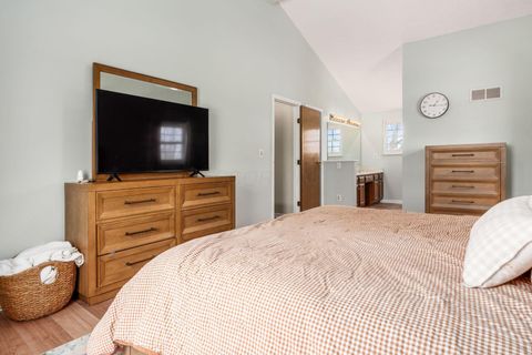 Tiny photo for 5570 Oldwynne Road, Hilliard, OH 43026 (MLS # 226003267)