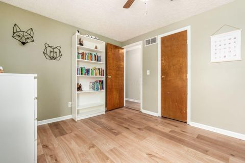 Tiny photo for 5570 Oldwynne Road, Hilliard, OH 43026 (MLS # 226003267)