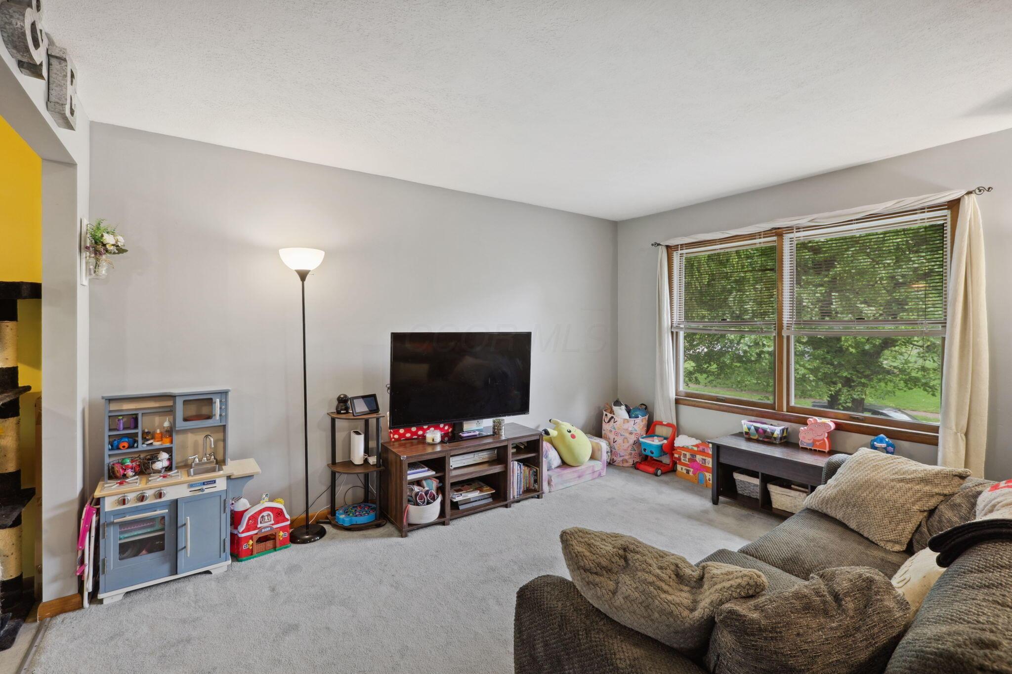 475 Courtney Drive, Newark, Ohio image 9