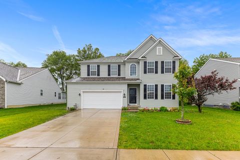 Photo of 141 Mannaseh Drive W, Granville, OH 43023 (MLS # 226018594)