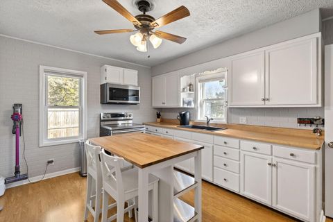 Tiny photo for 9520 Picway Road, Lockbourne, OH 43137 (MLS # 225041006)