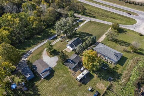 Tiny photo for 9520 Picway Road, Lockbourne, OH 43137 (MLS # 225041006)