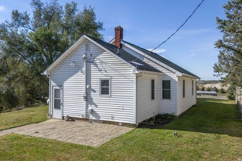 Tiny photo for 9520 Picway Road, Lockbourne, OH 43137 (MLS # 225041006)